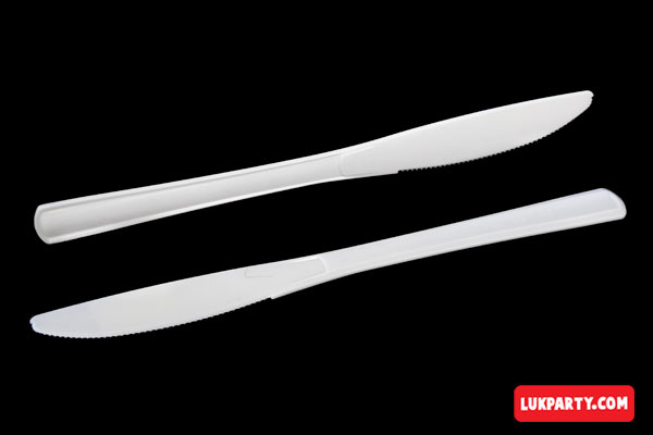 Cuchillo descartable reforzado 19cm color blanco