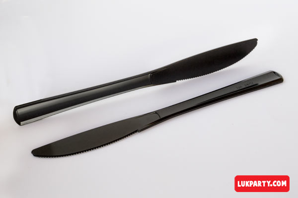 Cuchillo descartable reforzado 19cm color negro