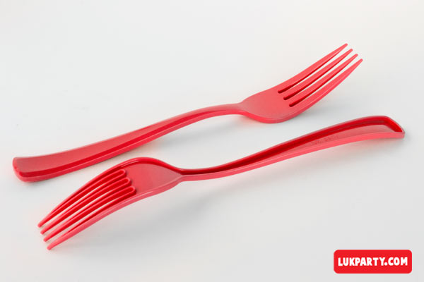 Tenedor descartable reforzado 19cm color rojo